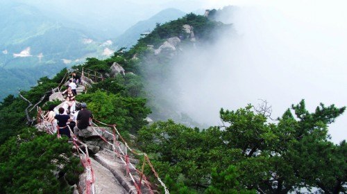 武汉出发自驾三百公里有何景点-第2张-旅游-答答问