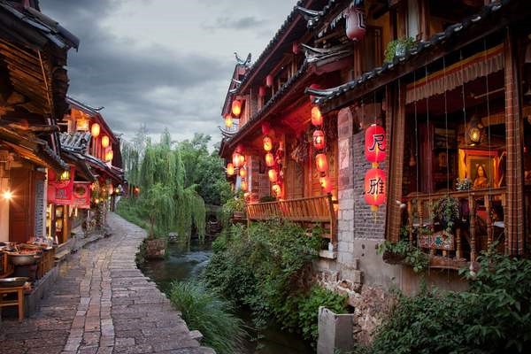 想要和朋友一起去丽江古城玩三天，有什么推荐方案？-第2张-旅游-答答问