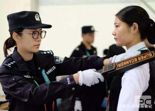 广州地铁安检员穿制服偷拍女乘客裙底。后来怎样-第1张-交通-答答问