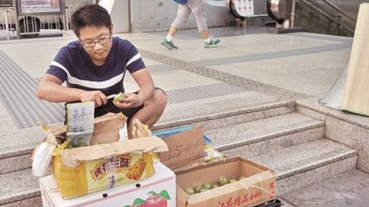 地铁口可以摆地摊吗、-第1张-交通-答答问
