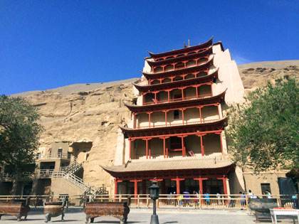 准备自驾去西北旅游，有哪些必去的景点？最好呆几天？应该去甘肃旅游还是宁夏旅游？-第1张-旅游-答答问