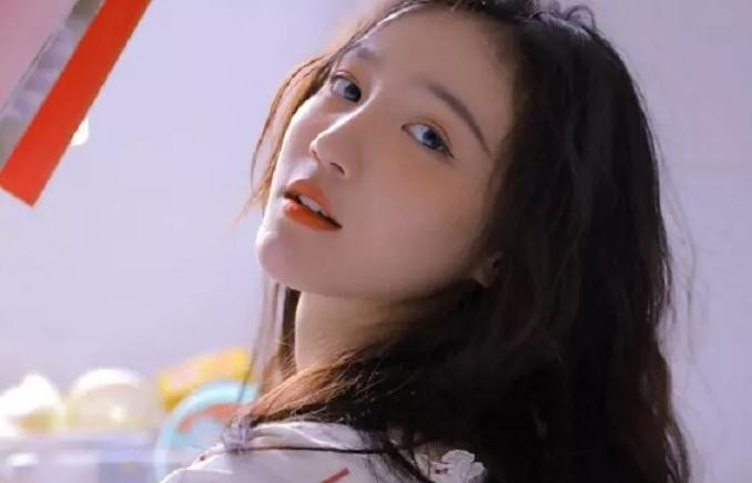恬不知耻，芒果台新签的女星为什么要大闹高铁站-第1张-交通-答答问