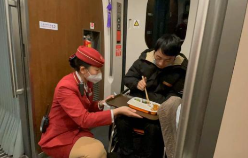 做高铁有轮椅服务吗-第1张-交通-答答问
