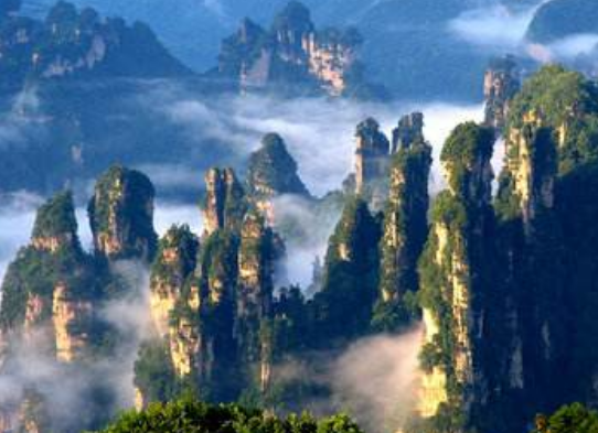 张家界旅游跟团和自由行请导游，哪个更合适-第2张-旅游-答答问
