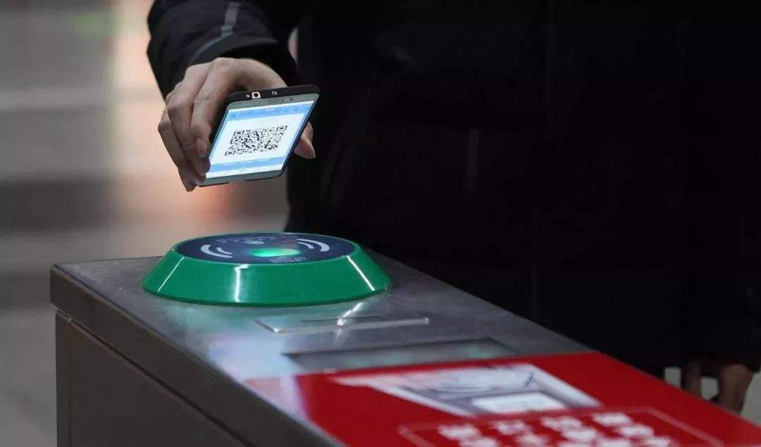 上海交通卡和METRO大都会这2个APP有什么不一样-第1张-交通-答答问