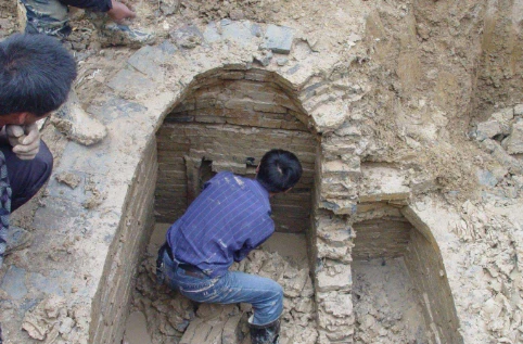 西安地铁8号线已发现古墓1356座，在西安建地铁碰到古墓的几率有多大-第1张-交通-答答问