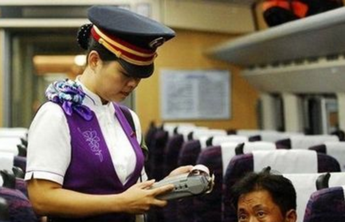 坐高铁有上车补票什么意思-第1张-交通-答答问