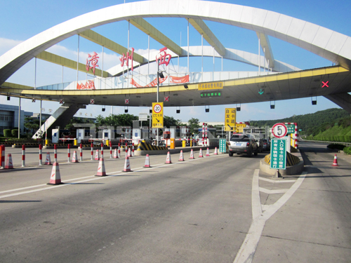 高速公路道闸用什么样的好-第1张-交通-答答问