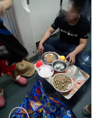 成都地铁禁吃东西是怎么回事-第1张-交通-答答问